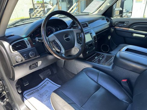 Used 2014 GMC Sierra 2500 Denali AWD/4WD image 12