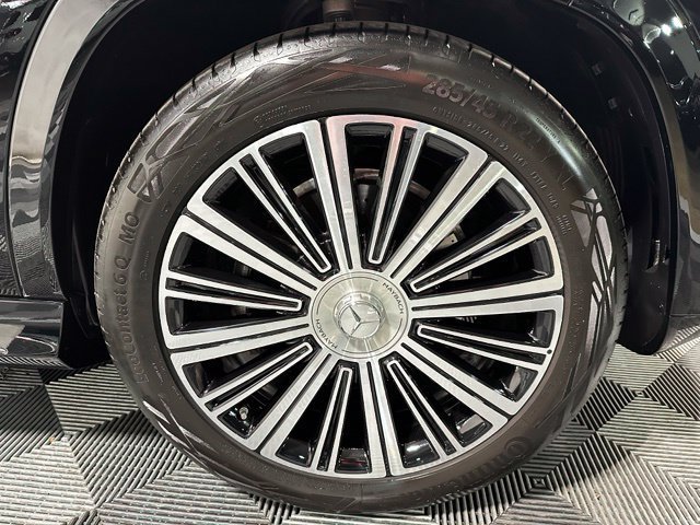 Used 2026 Mercedes-Benz Maybach GLS 600 4MATIC image 33