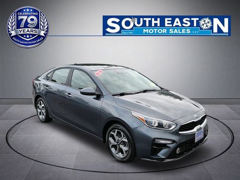 Used 2021 Kia Forte LXS FWD image 2