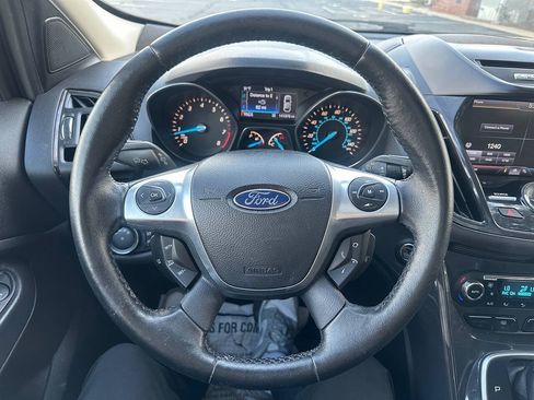Used 2014 Ford Escape Titanium w/ Equipment Group 401A AWD/4WD image 19