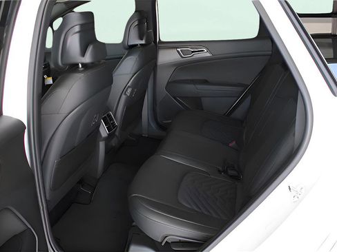 New 2026 Kia Sportage X-Line w/ X-Line Premium Package image 17