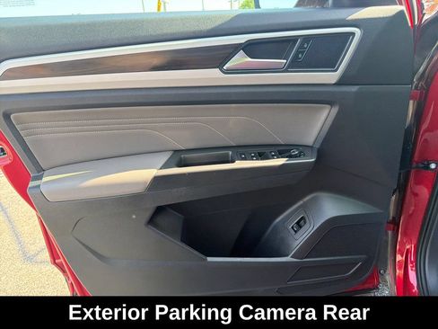 Used 2023 Volkswagen Atlas SE FWD image 12