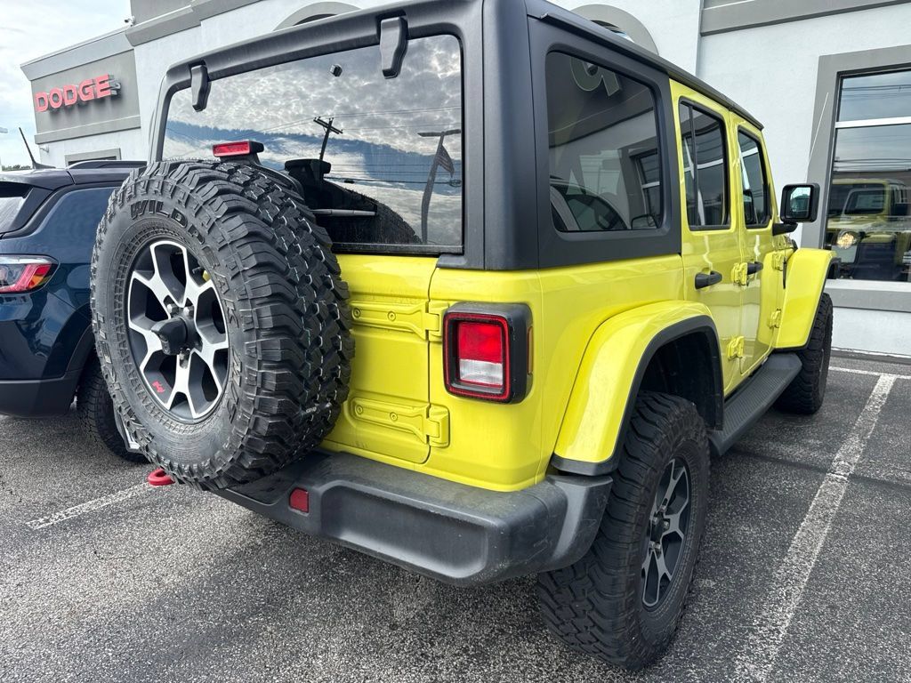 Used 2023 Jeep Wrangler Unlimited Rubicon w/ Cold Weather Group AWD/4WD image 5