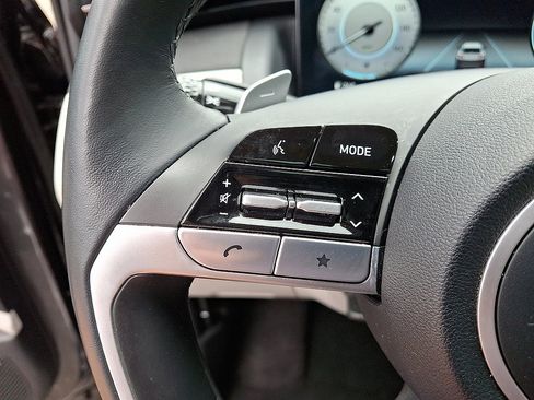 Used 2023 Hyundai Tucson Limited AWD/4WD image 9