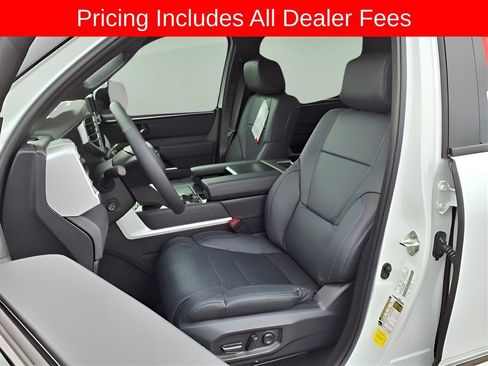 New 2025 Toyota Tundra Platinum AWD/4WD image 4