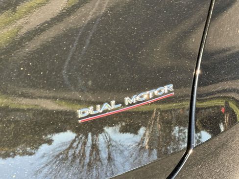 Used 2021 Tesla Model Y Performance image 32