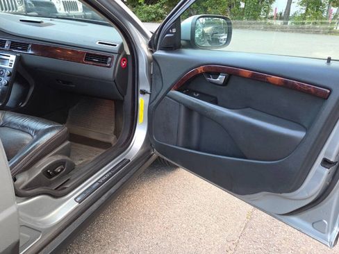 Used 2008 Volvo XC70 3.2 AWD/4WD image 42