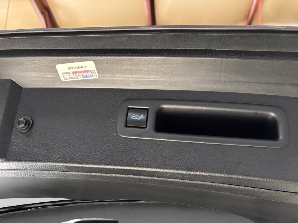 Used 2021 Toyota Highlander XLE FWD image 47