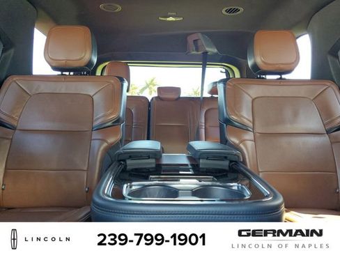 Used 2023 Lincoln Navigator Reserve image 32