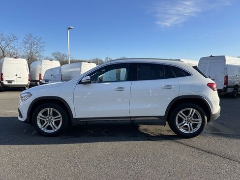 Certified 2021 Mercedes-Benz GLA 250 4MATIC image 4