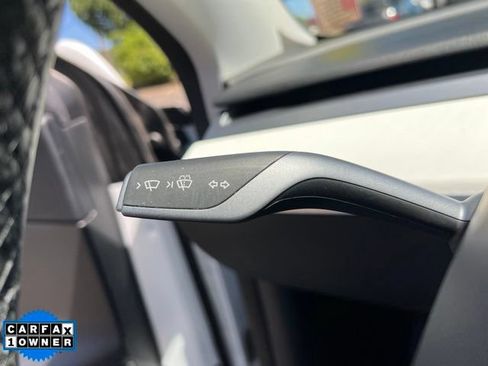 Used 2022 Tesla Model Y Performance AWD/4WD image 18