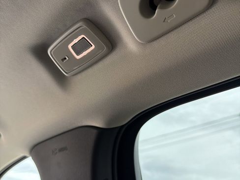 Used 2023 Volvo XC60 B5 Ultimate image 57