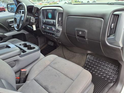 Used 2018 Chevrolet Silverado 1500 LT w/ All Star Edition AWD/4WD image 11