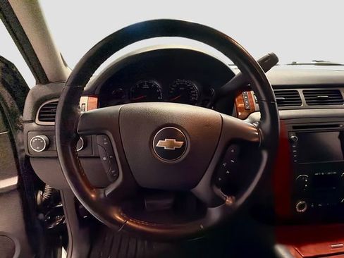 Used 2008 Chevrolet Avalanche LTZ w/ LTZ Preferred Equipment Group image 10