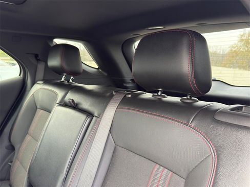 Used 2024 Chevrolet Equinox RS image 32