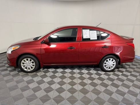 Used 2018 Nissan Versa S Plus image 3