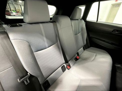 Used 2023 Toyota Corolla Cross SE image 35
