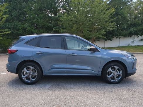 Used 2024 Ford Escape ST-Line AWD/4WD image 3