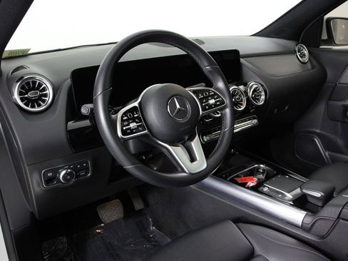 Used 2022 Mercedes-Benz GLA 250 4MATIC image 14