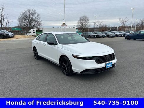 Used 2025 Honda Accord SE image 8