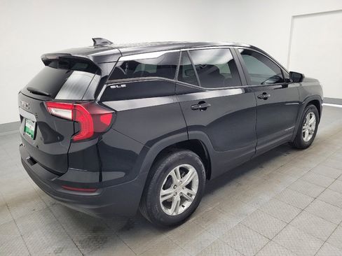 Used 2023 GMC Terrain SLE FWD image 9