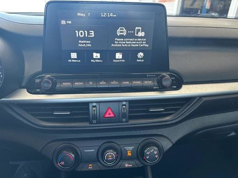 Used 2020 Kia Forte LXS FWD image 14