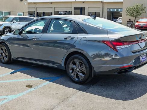 Certified 2023 Hyundai Elantra SEL w/ Cargo Package FWD image 4