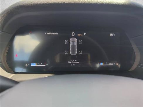 New 2025 Jeep Grand Cherokee Altitude RWD image 11