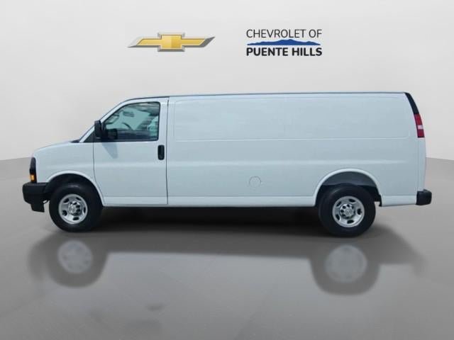 New 2026 Chevrolet Express 2500 Extended w/ Communications Package RWD image 5