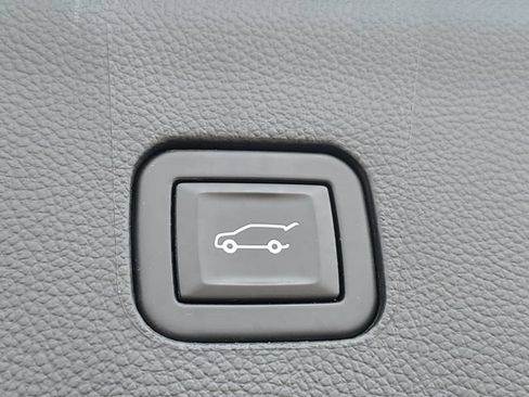 Used 2021 Buick Enclave Avenir w/ Trailering Package, 5000 lbs. AWD/4WD image 33