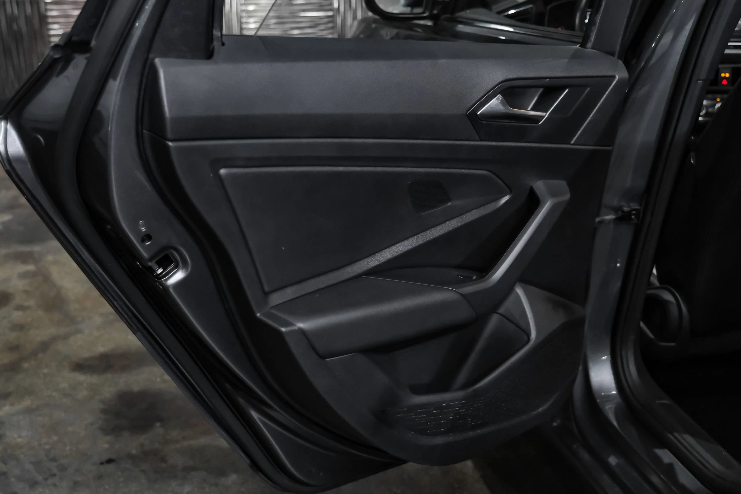 Used 2019 Volkswagen Jetta R-Line FWD image 40