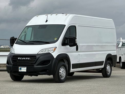 Used 2023 RAM ProMaster 2500 FWD image 8