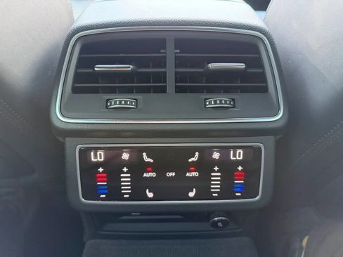 Used 2022 Audi RS 6 AWD/4WD image 24