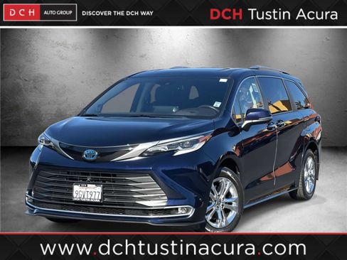 Used 2023 Toyota Sienna Platinum image 1