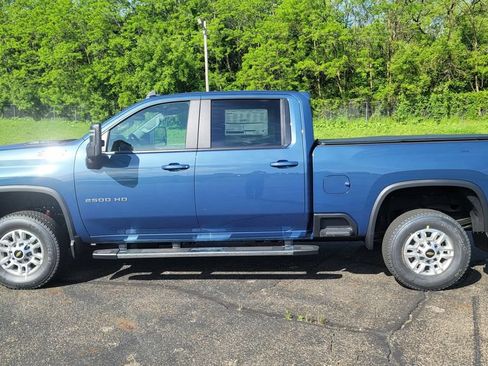 New 2026 Chevrolet Silverado 2500 LT w/ All Star Edition AWD/4WD image 7