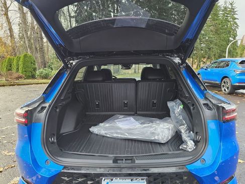 New 2026 Chevrolet Equinox EV RS image 26