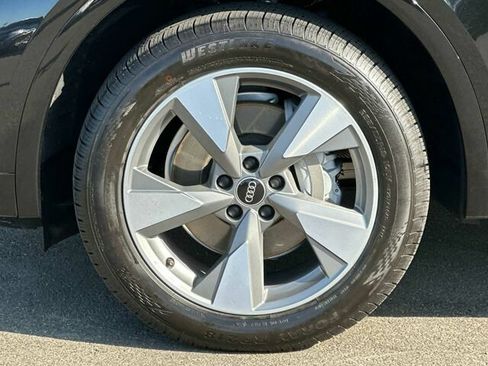 Used 2023 Audi Q5 2.0T Premium w/ Convenience Package AWD/4WD image 34