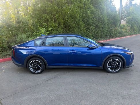 Certified 2025 Kia K4 EX image 2