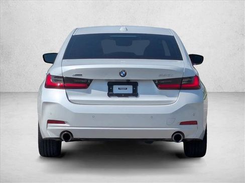 Used 2023 BMW 330i xDrive Sedan w/ Premium Package image 4