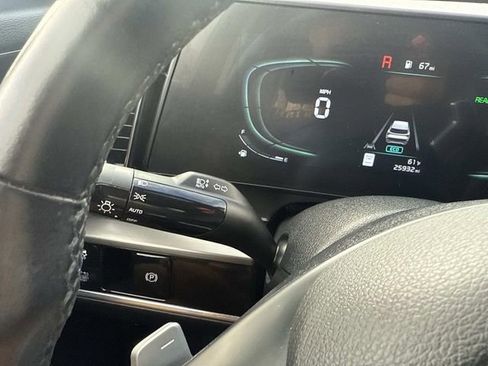 Used 2023 Kia Sportage EX image 35