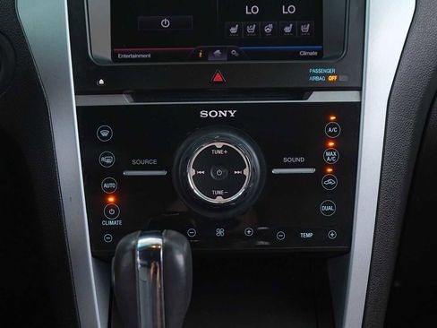 Used 2013 Ford Explorer Limited image 20