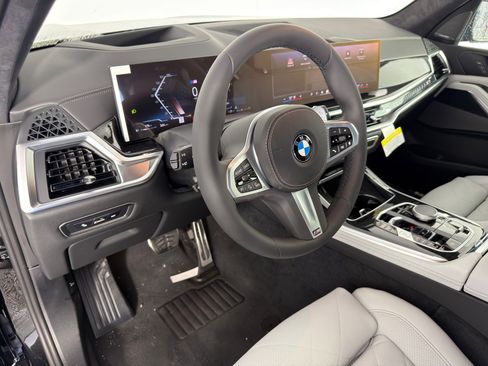 New 2026 BMW X7 xDrive40i w/ M Sport Package image 4
