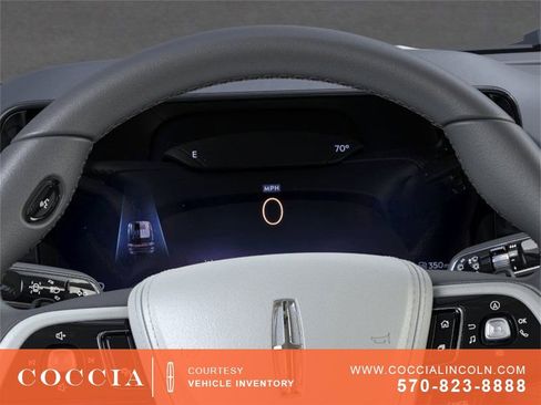 New 2026 Lincoln Aviator AWD image 13
