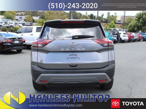Used 2023 Nissan Rogue SV FWD image 8