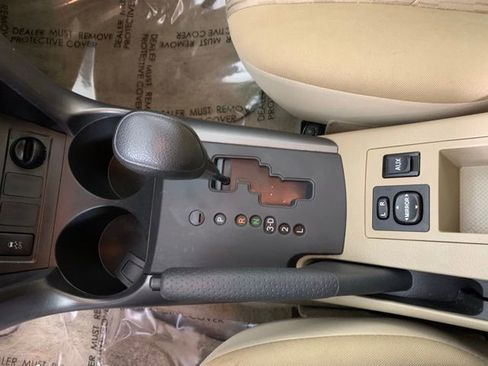 Used 2010 Toyota RAV4 2WD image 18