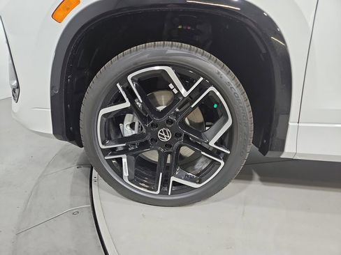 New 2026 Volkswagen Tiguan SEL R-Line image 27