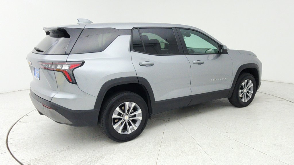 Certified 2025 Chevrolet Equinox LT AWD/4WD image 7
