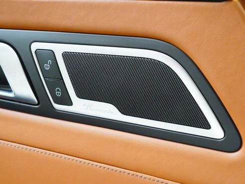 Certified 2018 Mercedes-Benz AMG GT C image 33