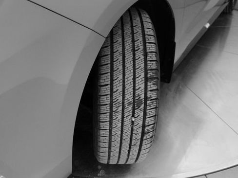 Used 2024 Toyota Sienna XSE image 10