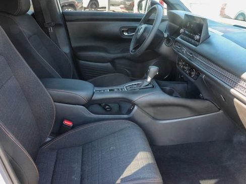 Used 2024 Honda HR-V Sport image 14